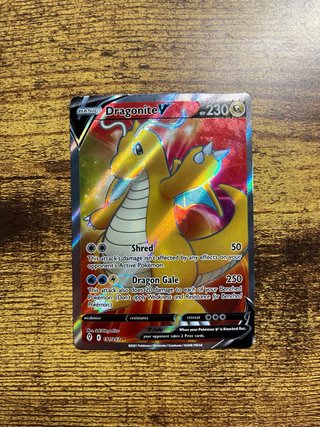 Carta Pokémon Dragonite V 191/203 Inglés