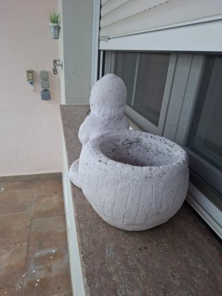 Macetero enano de piedra