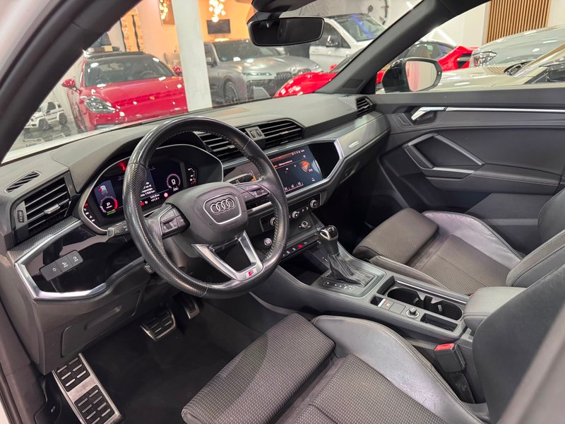 Audi Q3 2020, foto 7