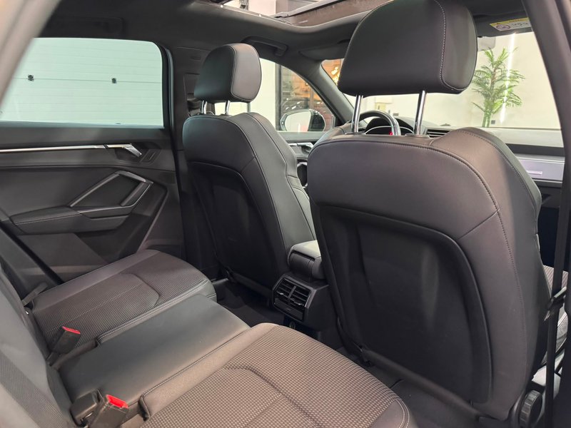 Audi Q3 2020, foto 10