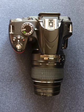 Nikon D3200 + Kit Completo 18-55mm