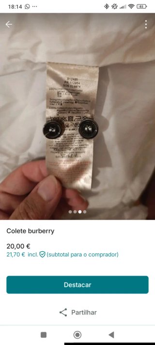 Colete Burberry Rosa e Branco 10 anos