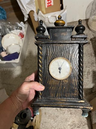 Reloj de mesa antiguo