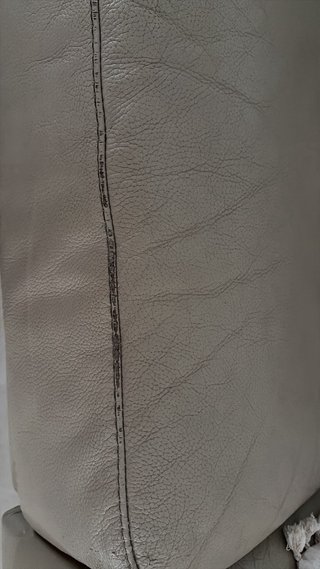 Sofá de piel beige 3 plazas