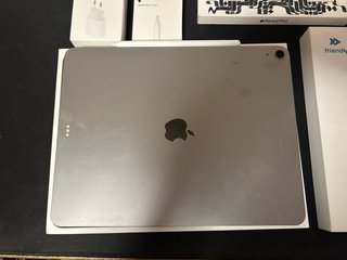 iPad Air M3 13 512GB + Pencil Pro + Teclado