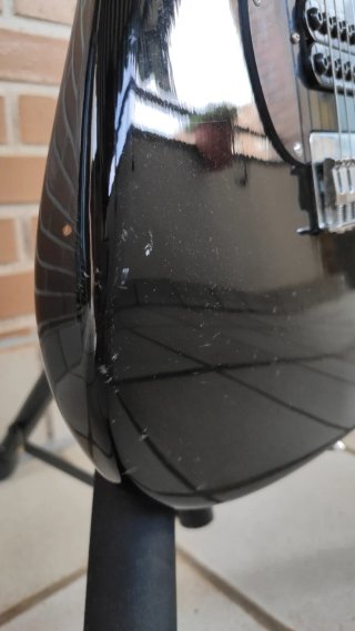 Squier Stratocaster Tom DeLonge Negra 2002