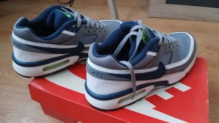Zapatillas Nike Air Gris, Azul y Blanco nuevas.
