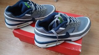 Zapatillas Nike Air Gris, Azul y Blanco nuevas.