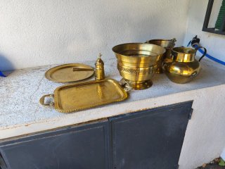 Conjunto de objetos de bronce