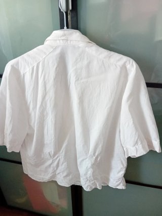 Blusa nueva Talla 40 Alt.66 Del hombro 40 Axila 53