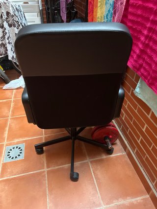 Silla de oficina IKEA negra