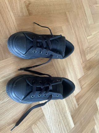 Zapatillas Converse negras talla 31.5