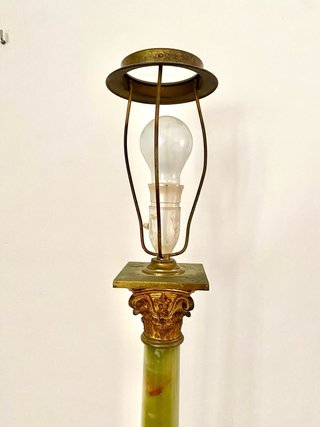 LÁMPARA ANTIGUA IMPERIAL DE ONIX VERDE Y BRONCE