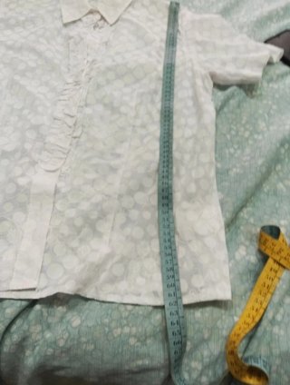 Camicia bianca a pois