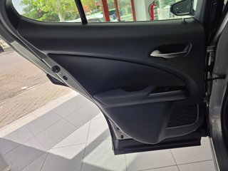 Lexus UX 2.0 250h Business