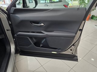 Lexus UX 2.0 250h Business