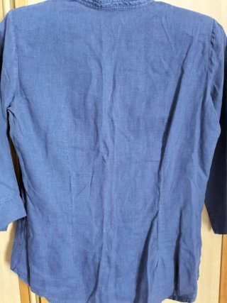 Blusa de Lino Morada, cuello mao, mangas Francesas