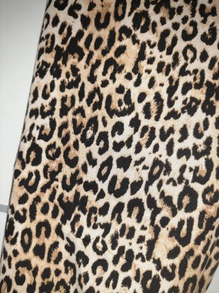 Pantalón tobillero vintage estampado leopardo
