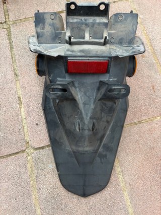 Radiador NMAX con mangueras y protector, depósito
