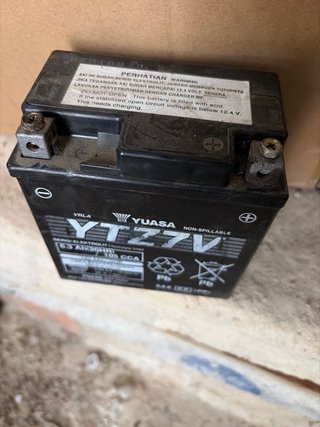 Radiador NMAX con mangueras y protector, depósito