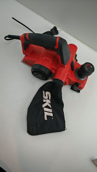Cepillo Eléctrico Skil 710W