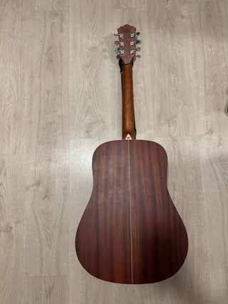 Guitarra acústica Washburn WD10SNS + Funda