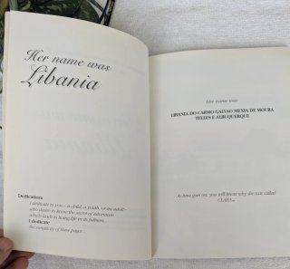 Livro Ilustrado "Her Name Was Libânia"