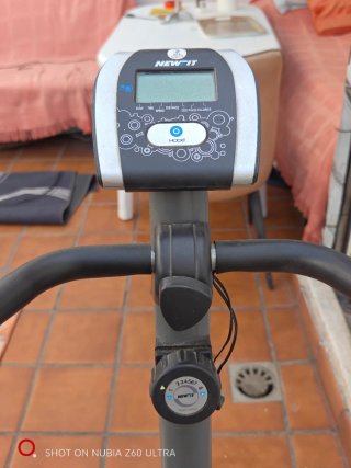 Bicicleta Estática Newfit