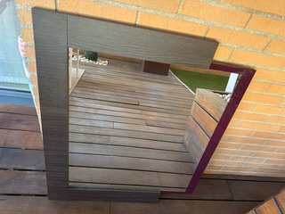 Recibidor moderno con espejo