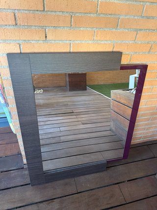 Recibidor moderno con espejo