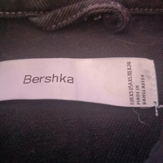 Cazadora vaquera Bershka negra Talla XS