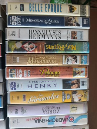 Lote Cintas VHS Pelis Varias. En un mes las tiro