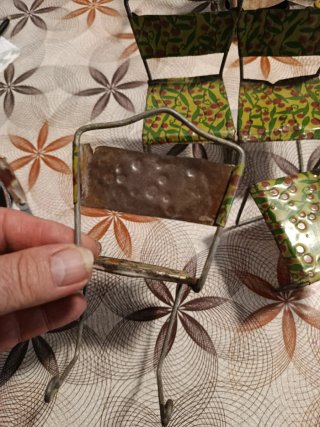 Mini Sedie Decorative Antiche per Bambole in Offerta