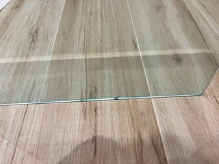 Mesa de centro de cristal moderna