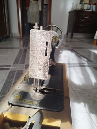 Máquina de coser antigua
