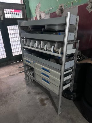 Estantería Furgoneta Metal y Plástico