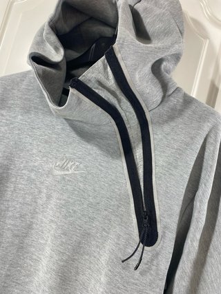 Felpa con cappuccio Nike taglia S grigia