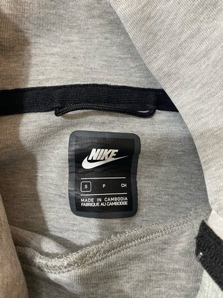 Felpa con cappuccio Nike taglia S grigia