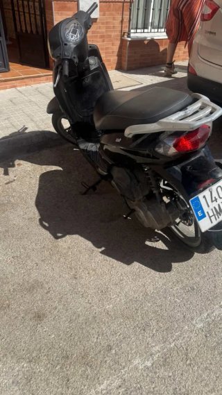 Peugeot Tweet 125 Scooter Negra !!!NEGOCIABLE!!!
