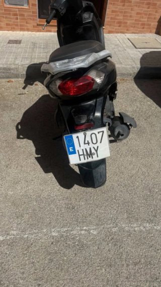 Peugeot Tweet 125 Scooter Negra !!!NEGOCIABLE!!!
