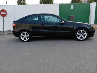 Mercedes-Benz Clase C 2005