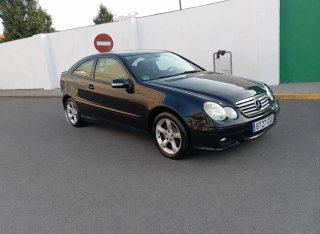 Mercedes-Benz Clase C 2005