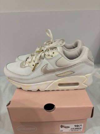 Zapatillas Nike Air Max Blancas y Doradas