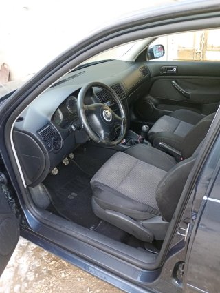Volkswagen Golf 2003