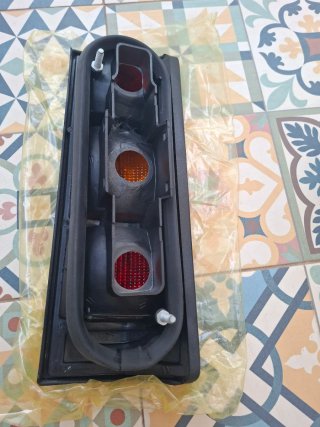 Faro Trasero Izquierdo Renault Express 2° Fase