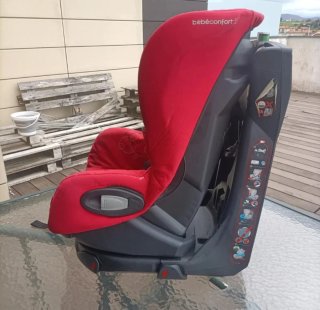 Silla Coche Bébé Confort Axiss Roja