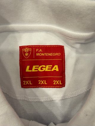 Polo Legea bianco con stemma Montenegro