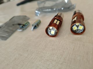 Bombillas LED BA15s y T10