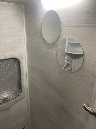 Se vende caravana reformada