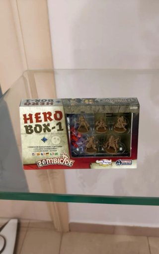 Zombicide C'MON Official Product Hero Box 1